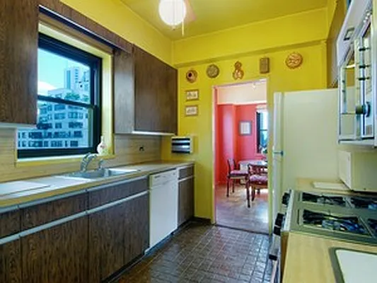 Sold by Corcoran | media 22