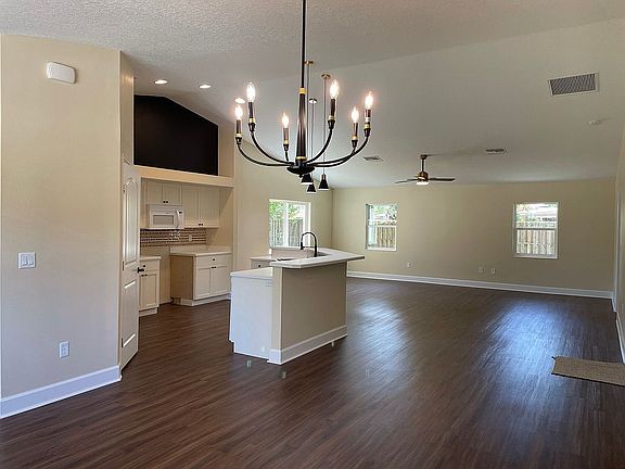 2nd image of 32 Brookwood Dr