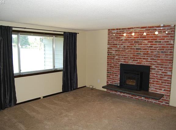 5th image of 12906 NE 18th St