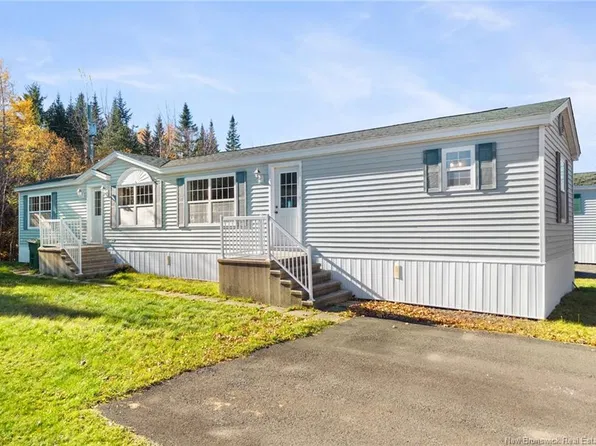 54 Glenmar Dr, Fredericton, NB E3G 0H9