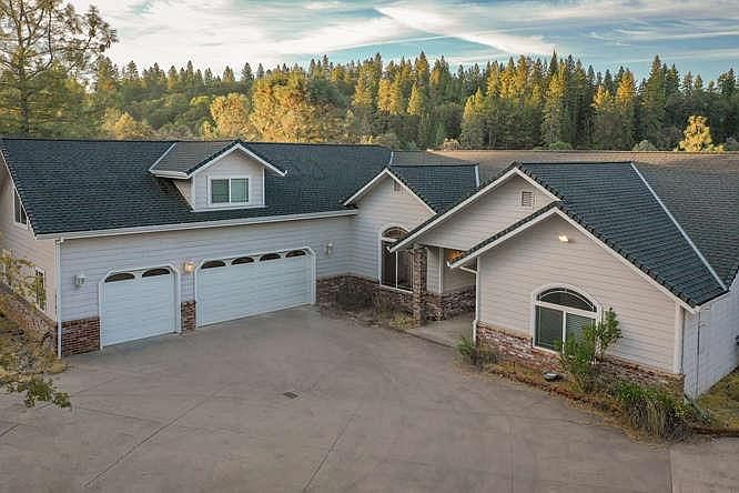 2nd image of 10282 N Ponderosa Way