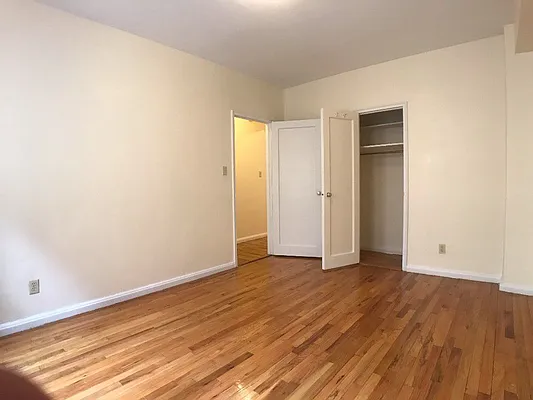 Rented by Sovereign Associates | media 33