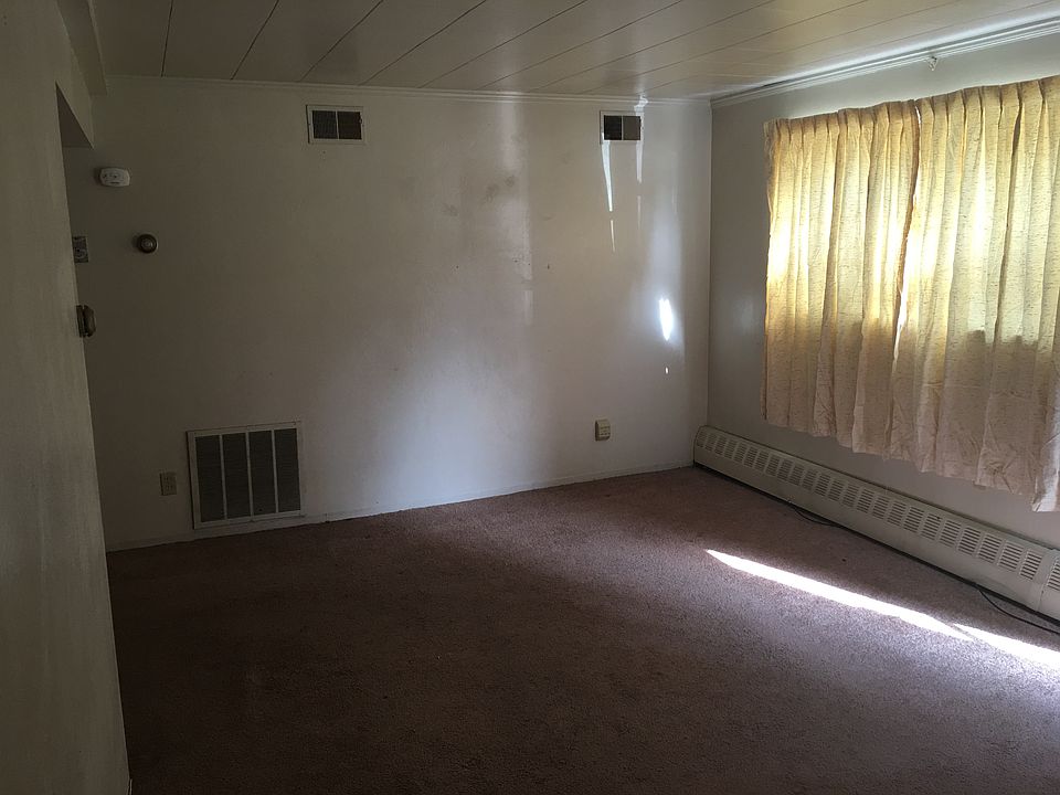 2nd image of 503 4th St