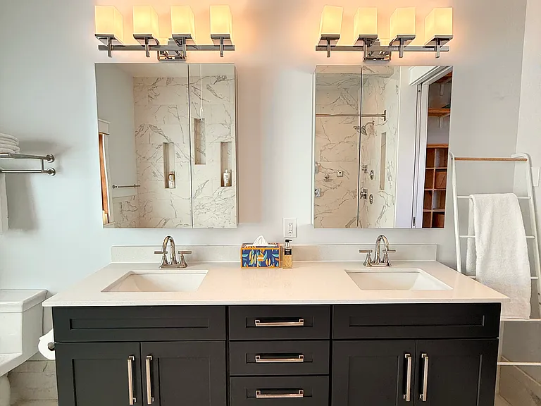 5716 SW Admiral Way #A — Photo 21