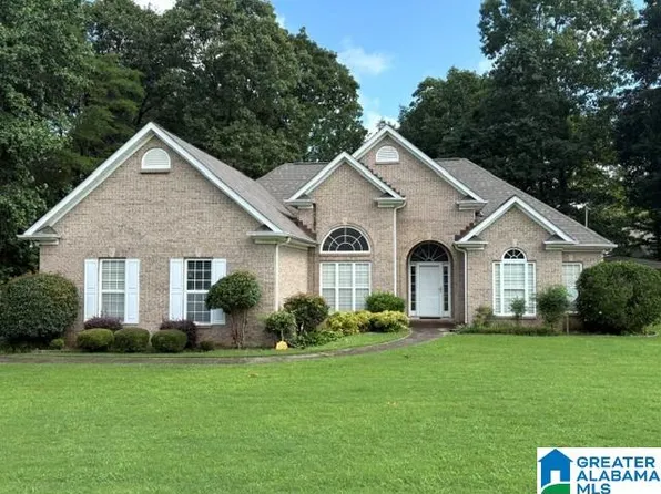 2962 Lone Oak Rd, Hueytown, AL 35023
