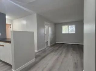 5820 58a St #102, Red Deer, AB T4N 2M7