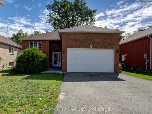 13 Tona Trl, Wasaga Beach, ON L9Z 0A5