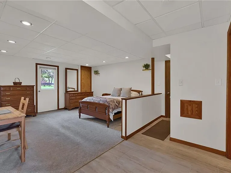 Sunset Cir — Photo 19