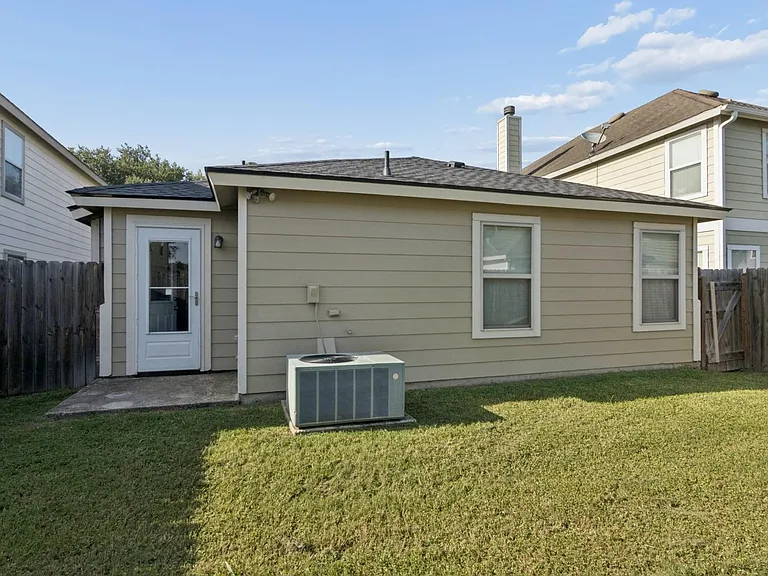 2658 Skyview Downs Dr — Photo 22