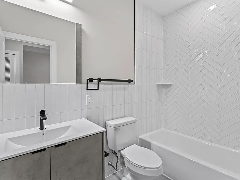 2624 Trenton Ave #307 — Photo 20