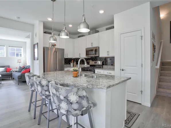 24896 E Calhoun Place #B, Aurora, CO 80016