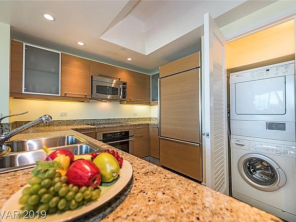 5th image of 322 Karen Ave Unit 1804