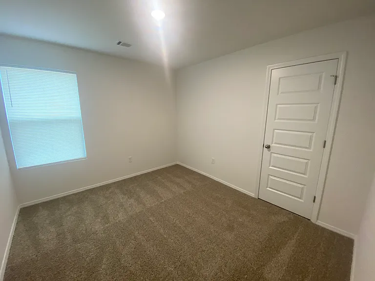 103 E Fredonia Ct — Photo 9