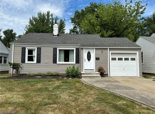 1635 Curry Dr, Lyndhurst, OH