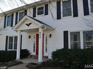 805 Ivy Trce, Ballwin, MO 63021