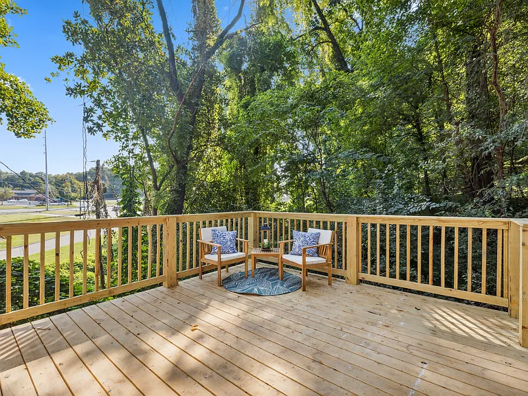 104 Overbrook Dr — Photo 6