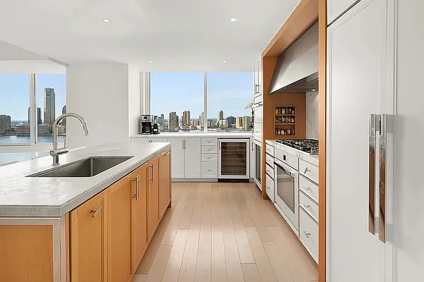 Rented by William J Farmer Inc | media 4