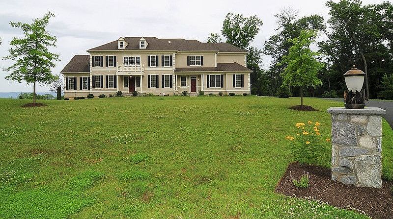 1st image of 41226 Holt Ct