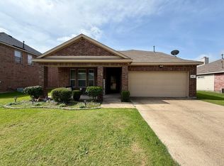 207 Patriot Pkwy, Forney, TX 75126