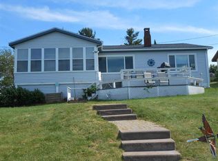 207 Sanford Ave, Houghton Lake, MI 48629