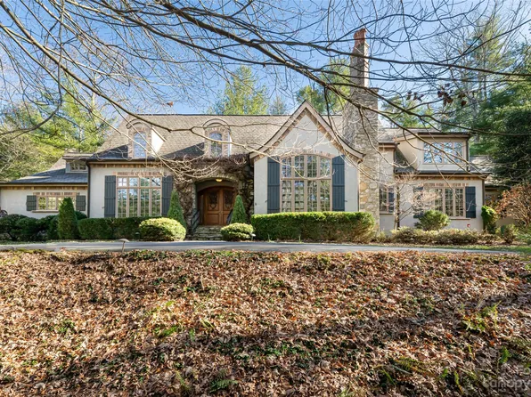 6 Fir Tree Ln, Asheville, NC 28803