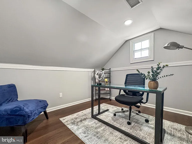 6621 Hallwood Ave — Photo 38