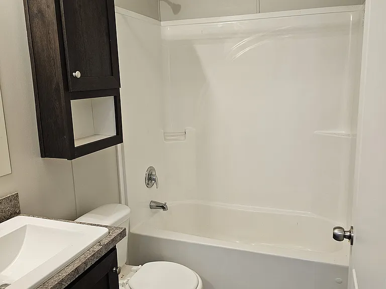 404 Plum St — Photo 11