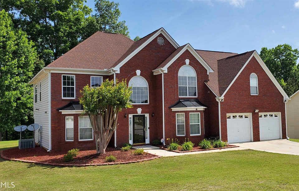 2nd image of 87 Carriage Lake Dr