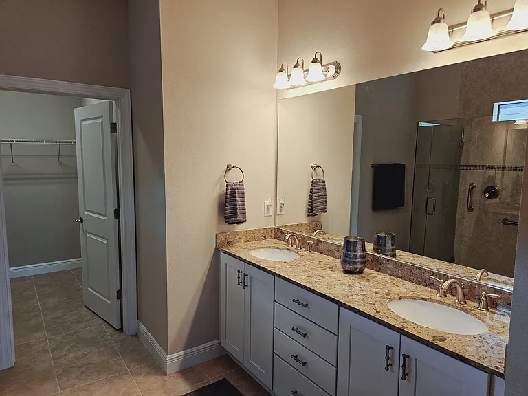 10468 Crooked Creek Dr — Photo 30