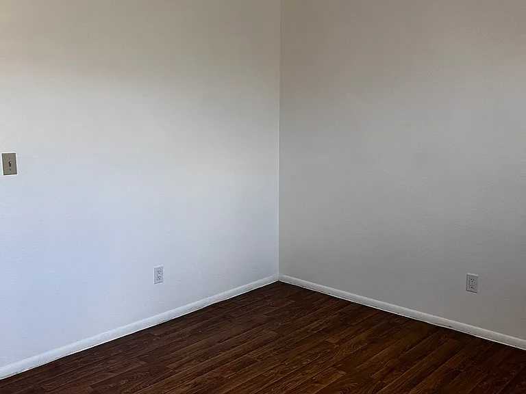 2055 N Winterhaven #201 — Photo 11