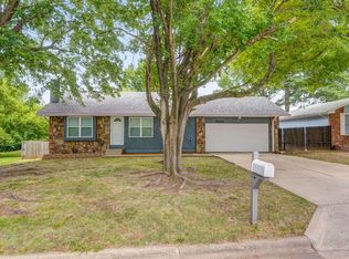 3424 S Clifton Ave, Springfield, MO 65807