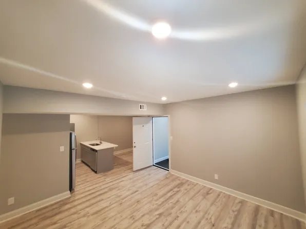 1205 E Armour Blvd, Kansas City, MO