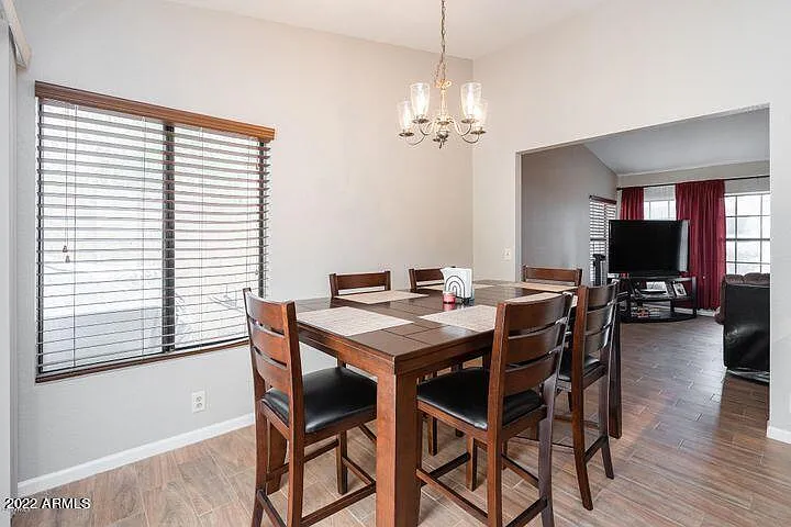 8826 W Diana Ave — Photo 9