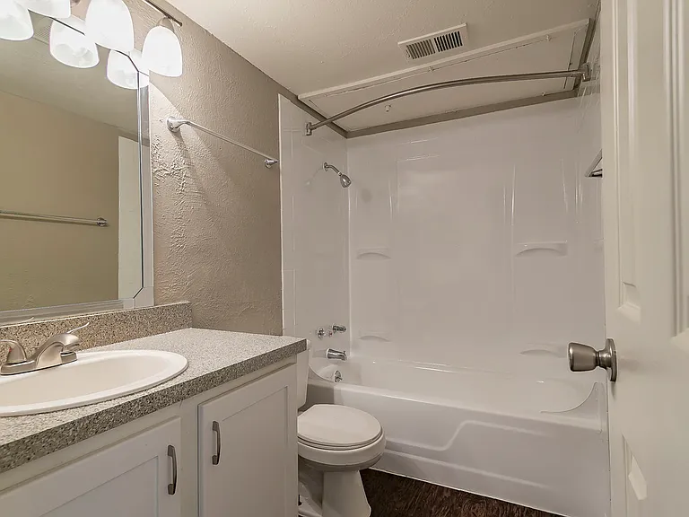 Spacious Bathroom