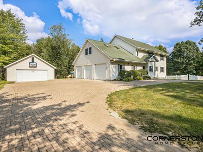 7758 Pine Island Ct NE, Belmont, MI, 49306