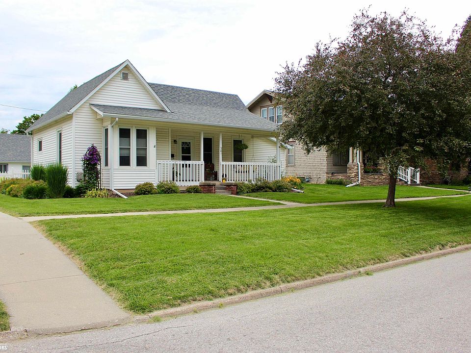 1st image of 301 5th St