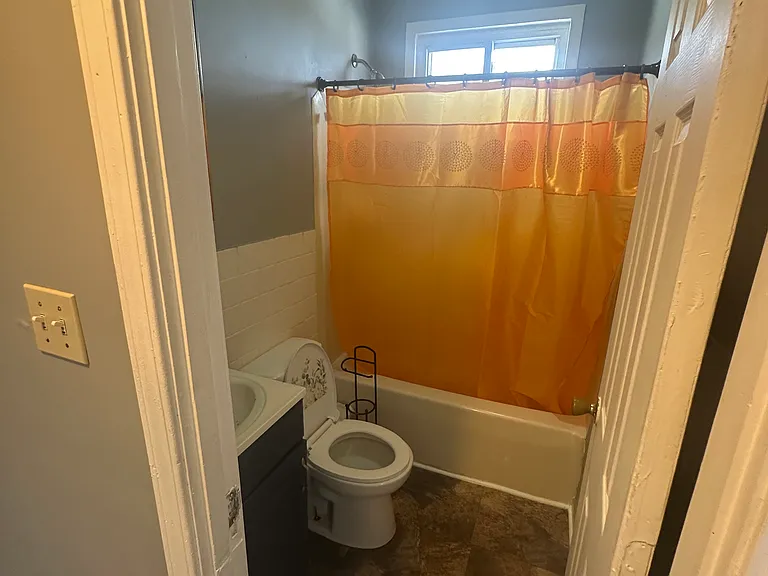 12 Cleveland St #3 — Photo 6