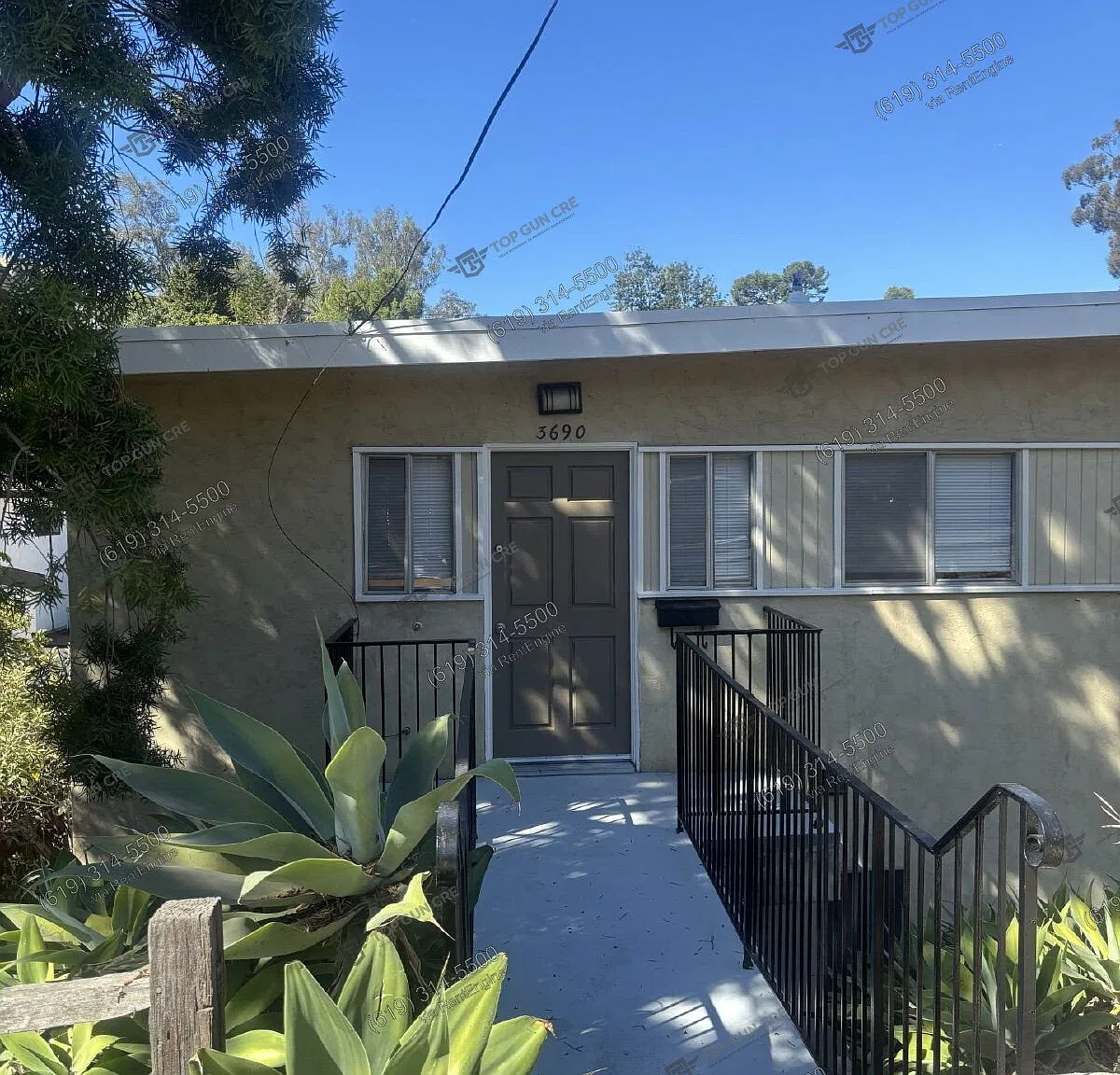 3 bed, 2.0 bath, 1944 sqft, $4,400 — Photo 2