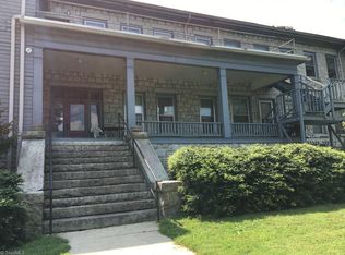 327 Cherry St APT 2, Mount Airy, NC 27030