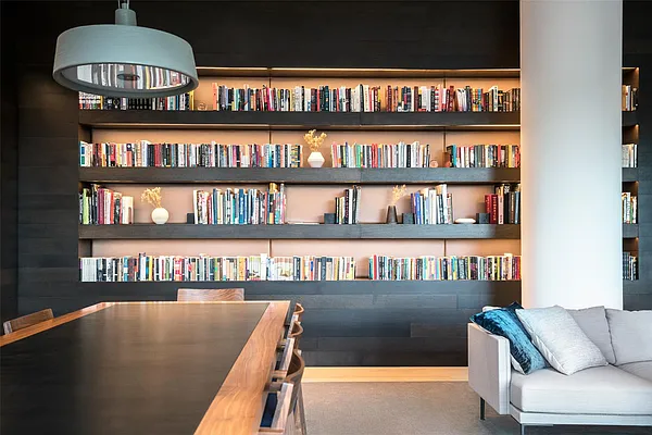 Rented by 50 West Sales Gallery | media 31