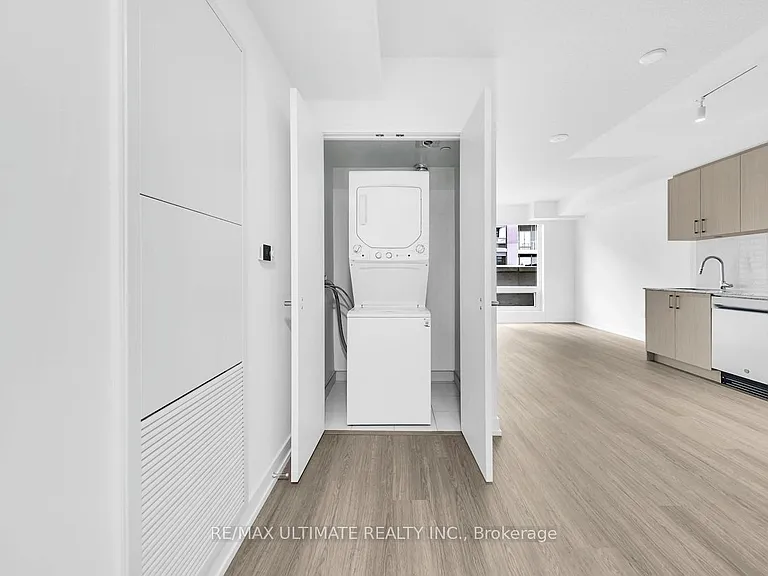 4010 Eglinton Ave W #519 — Photo 9