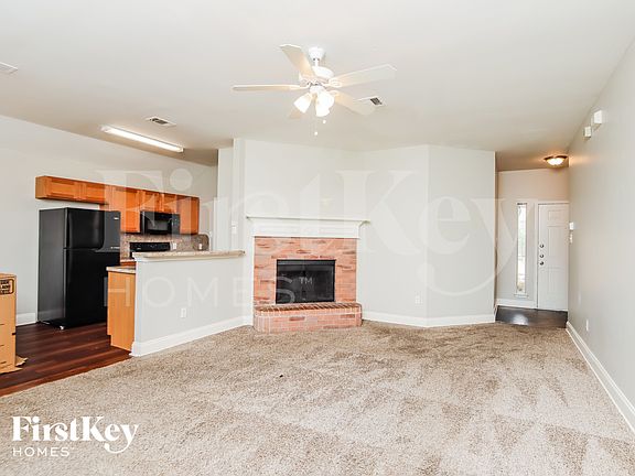 4th image of 2057 Hollow Creek Dr
