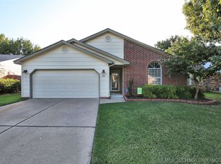 420 S Oak Ave, Broken Arrow, OK 74012