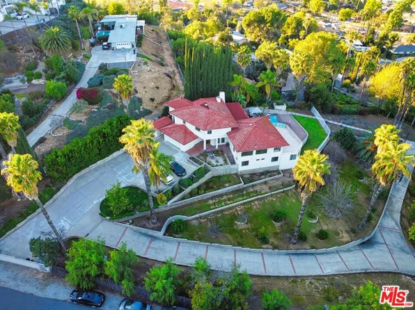 2357 Knob Hill Dr, Riverside, CA 92506