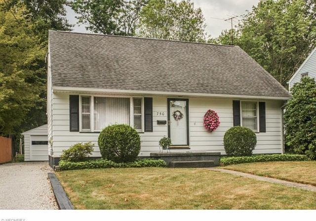 1st image of 750 E Highland Ave