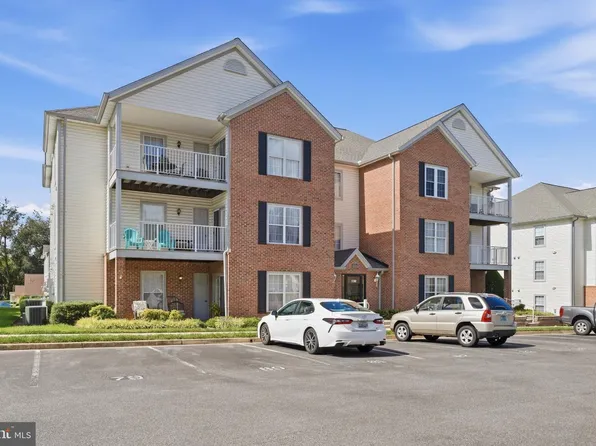 2011 Rudy Serra Dr Unit 2B, Eldersburg, MD 21784