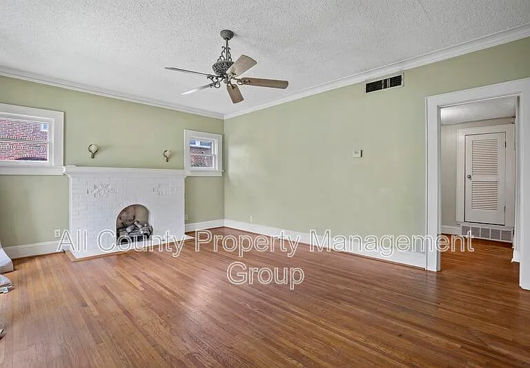 2625 S University Dr — Photo 4