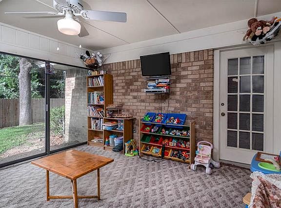 5th image of 4105 Three Oaks Dr