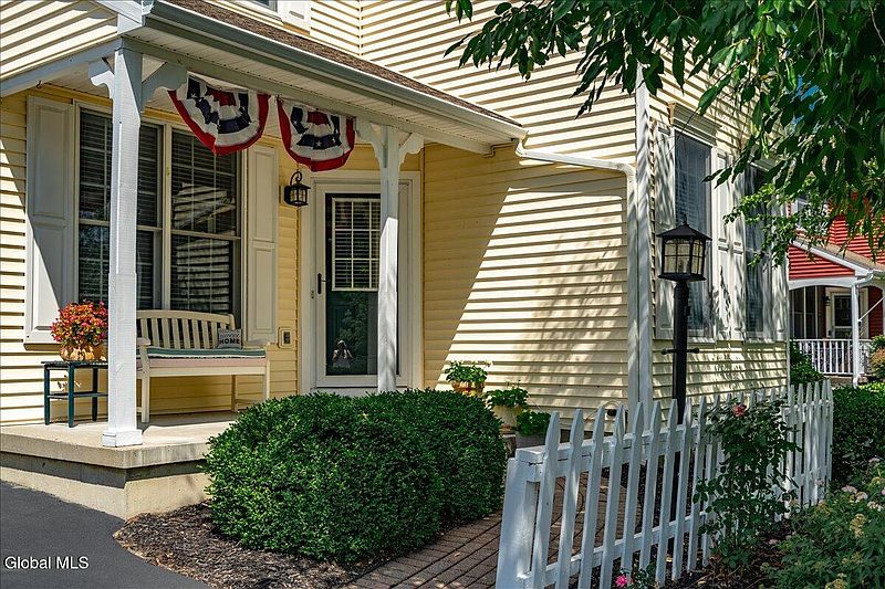 5th image of 24 Thistle Drive