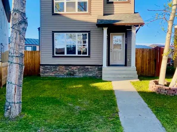 238 Martinwood Pl NE, Calgary, AB T3J 3H6